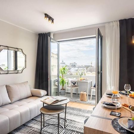 Apartmán Stunning Views 2Br Midtown Flat - Charming Balcony Bukurešť Exteriér fotografie